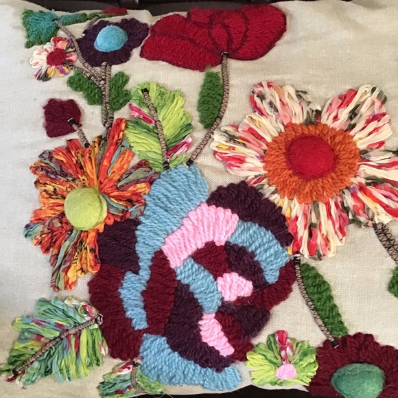 FINAL SALE Merben Int’l Victoria Floral Embroidered Accent Pillow, (22”x16”) - Picture 6 of 7